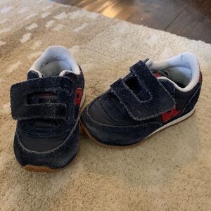 Saucony sneaker. Size 4